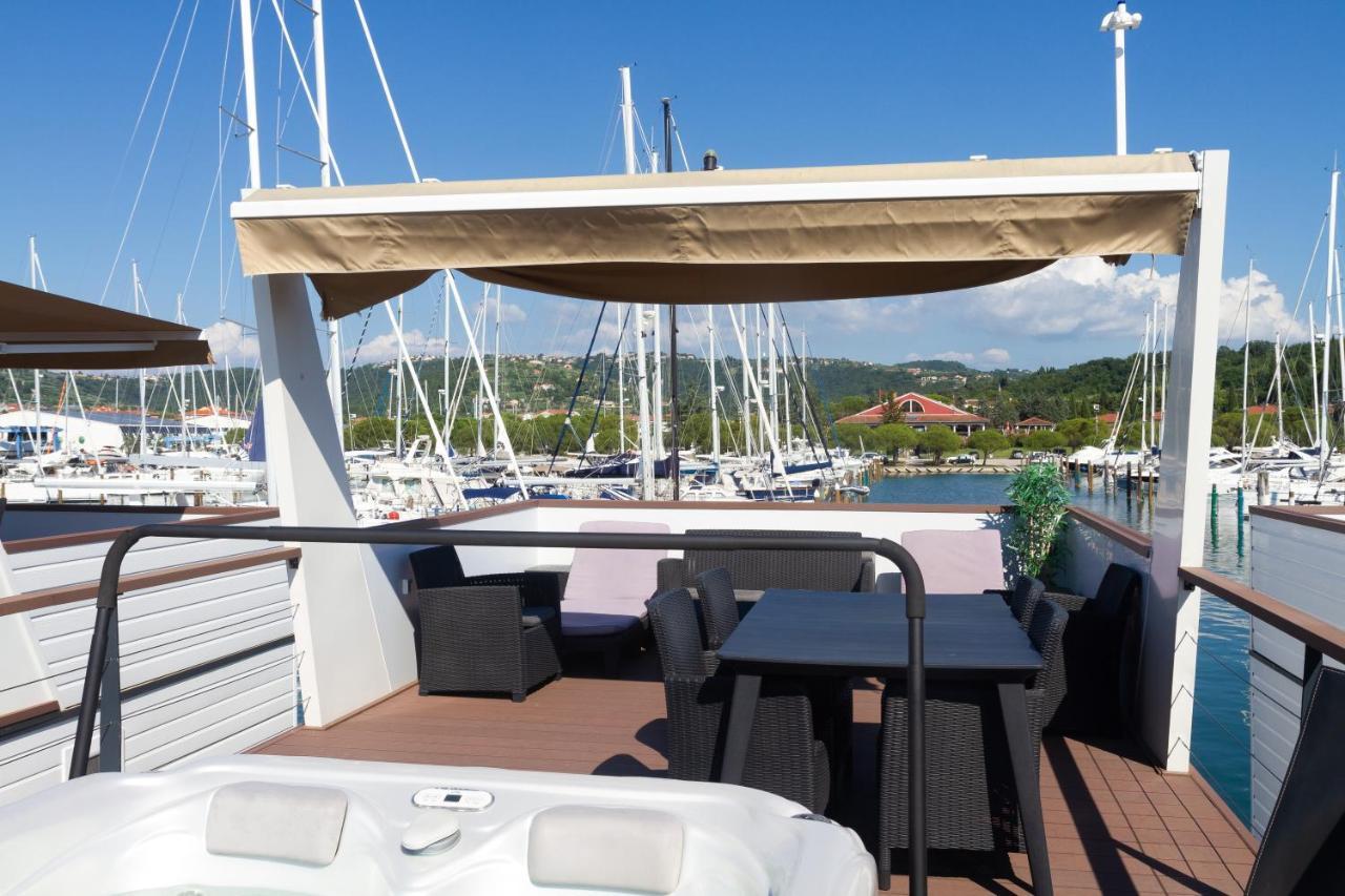 Bamboo Floating House Portoroz Daire Dış mekan fotoğraf